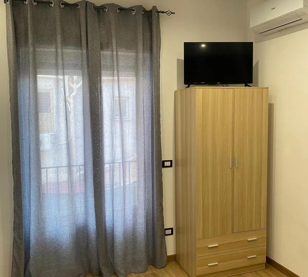 Di Fronte Zisa Apartment Palermo
